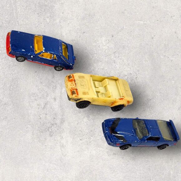 Lot of 3 Vintage Die Cast Cars Corgi Ford Mustang Cobra 1982 Matchbox Twilight - Picture 1 of 9
